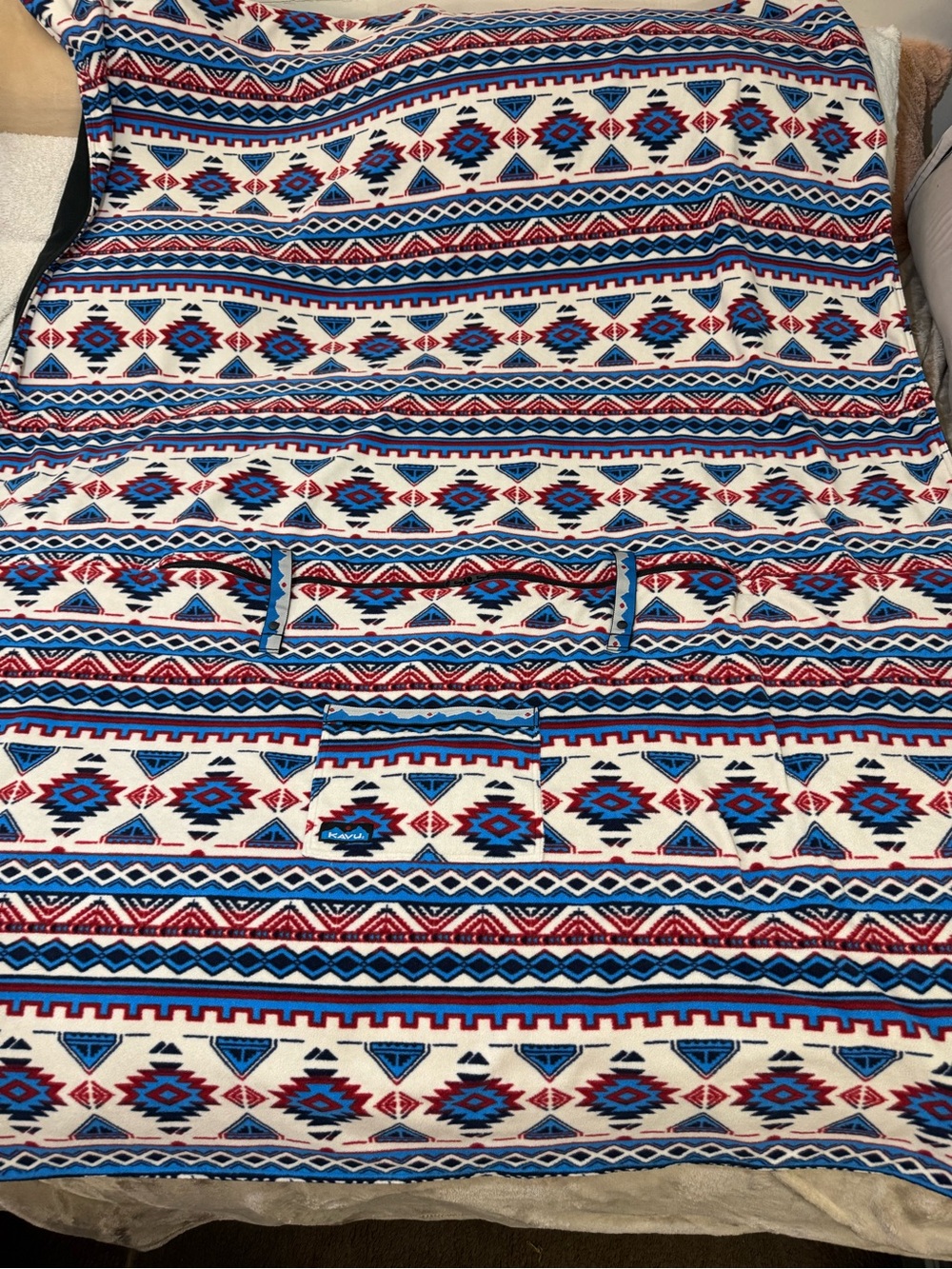 Kavu Hibernator Aztec Blanket/Poncho